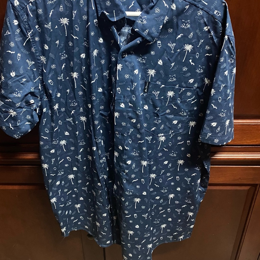 2 button downs 2 polos all large